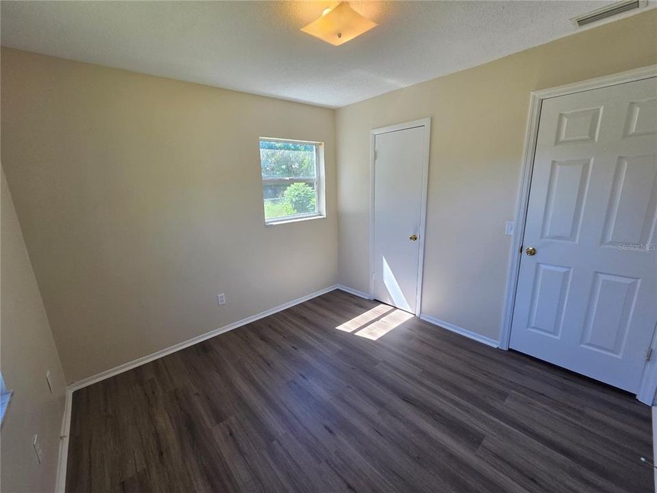 В аренду: $1,795 (4 спален, 1 ванн, 1150 Квадратных фут)