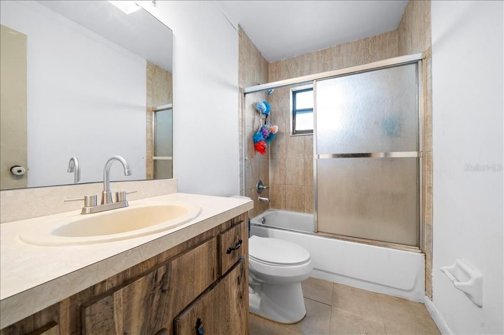 For Sale: $230,000 (3 beds, 2 baths, 1536 Square Feet)