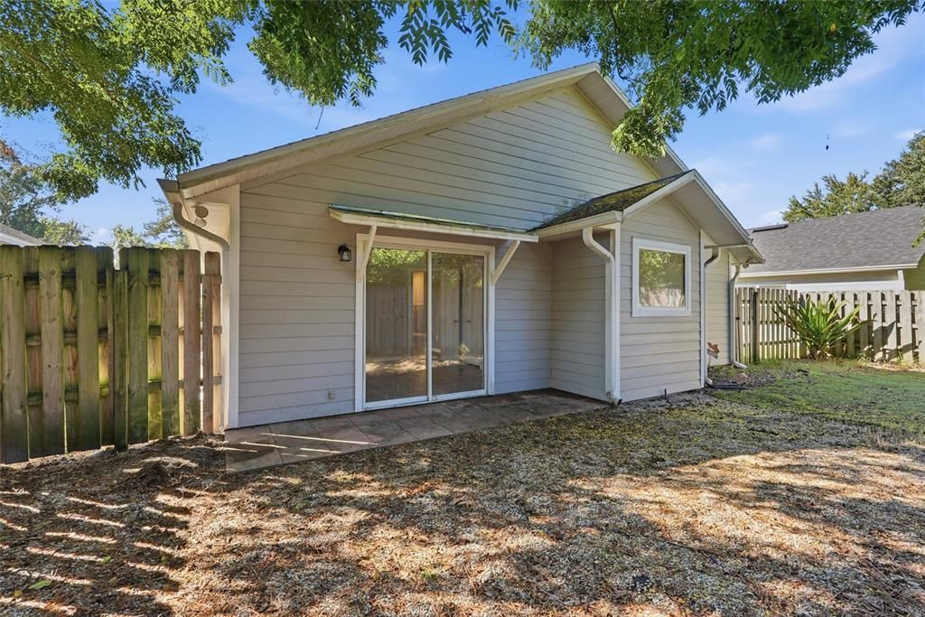 На продажу: $289,900 (3 спален, 2 ванн, 1342 Квадратных фут)
