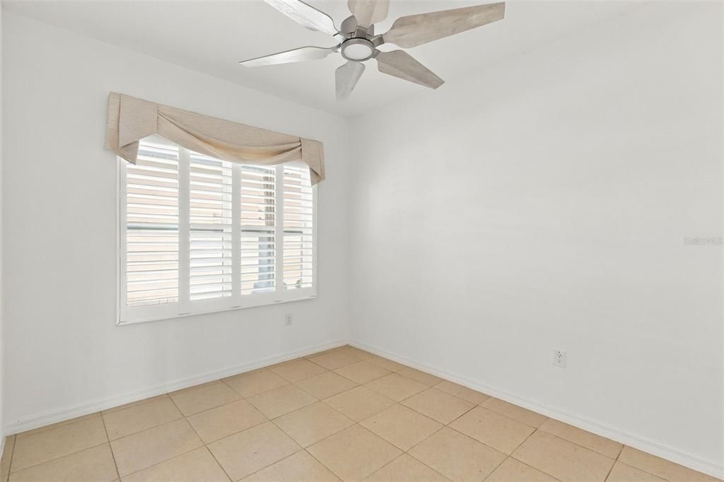 待售: $350,000 (2 贝兹, 2 浴室, 1983 平方英尺)