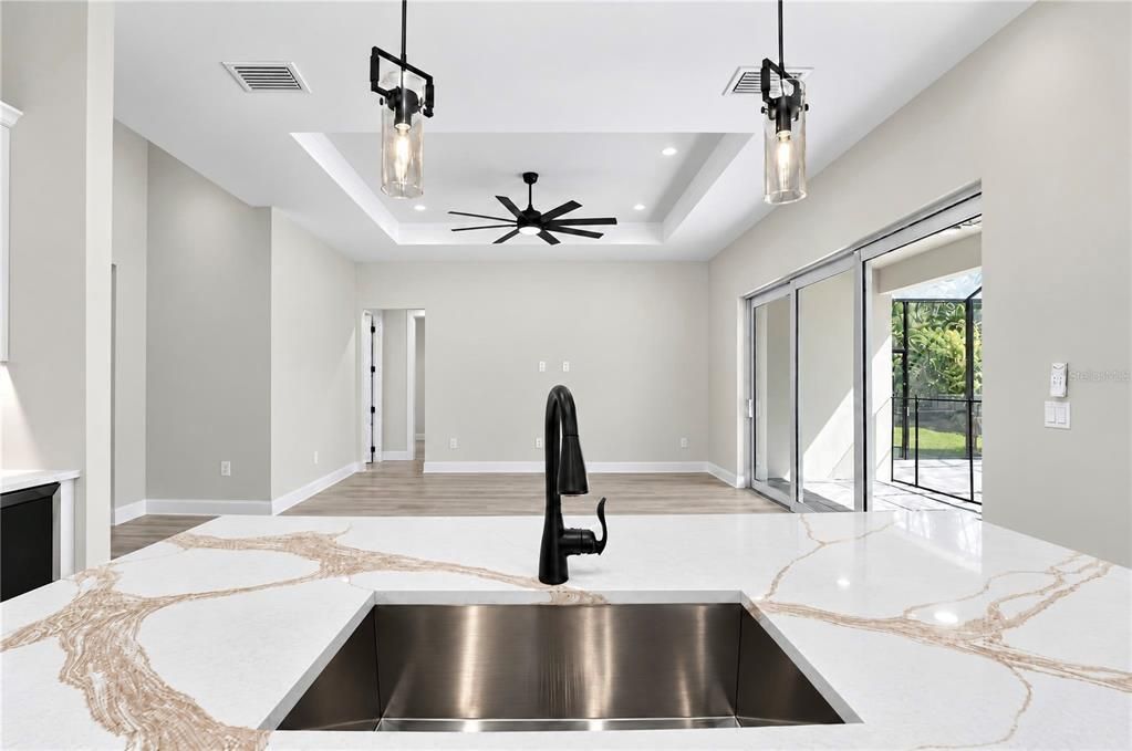 For Sale: $499,900 (4 beds, 2 baths, 1918 Square Feet)