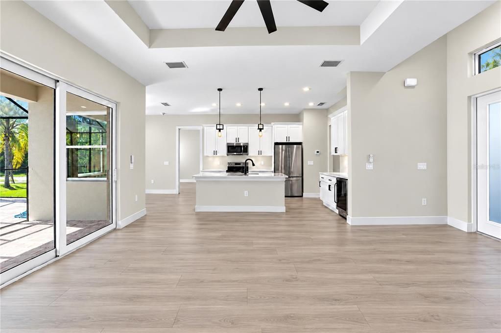 For Sale: $499,900 (4 beds, 2 baths, 1918 Square Feet)