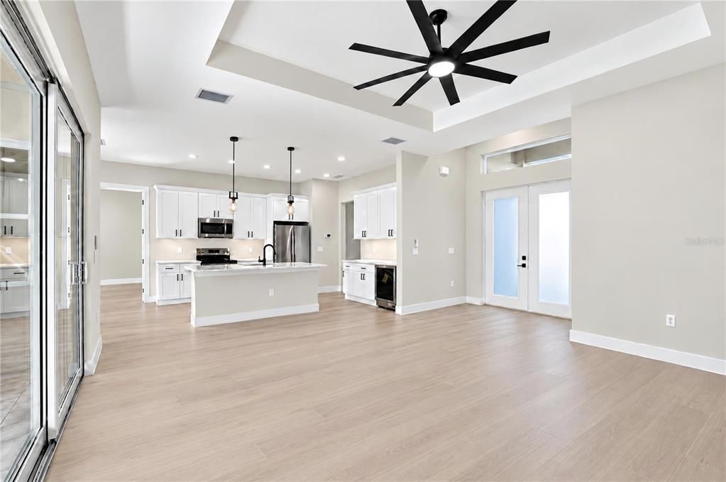 For Sale: $499,900 (4 beds, 2 baths, 1918 Square Feet)