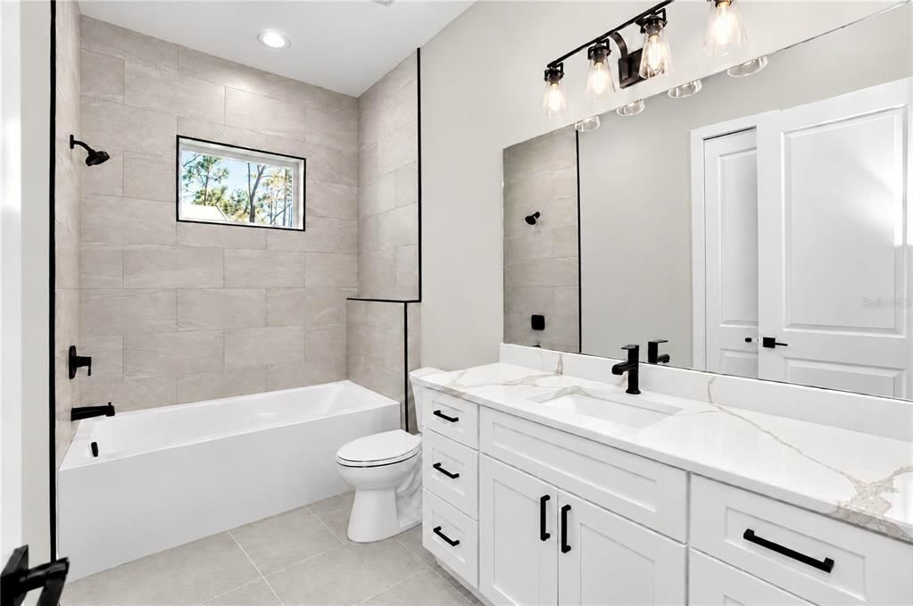 For Sale: $499,900 (4 beds, 2 baths, 1918 Square Feet)
