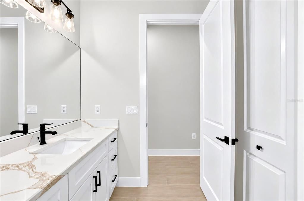 For Sale: $499,900 (4 beds, 2 baths, 1918 Square Feet)