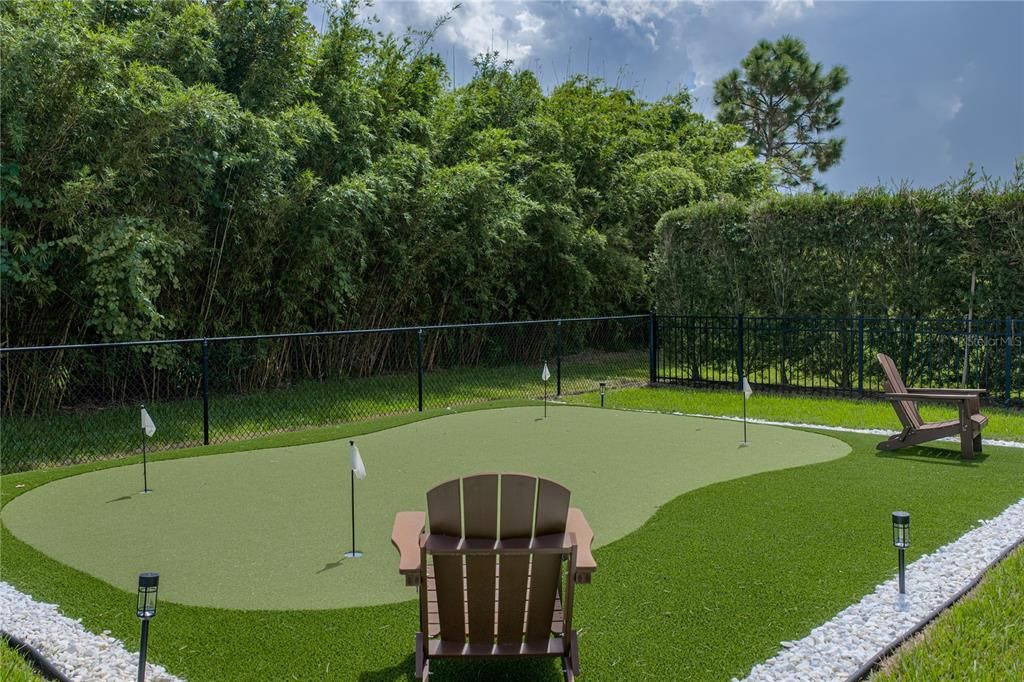 Activo con contrato: $812,500 (4 camas, 3 baños, 2796 Pies cuadrados)