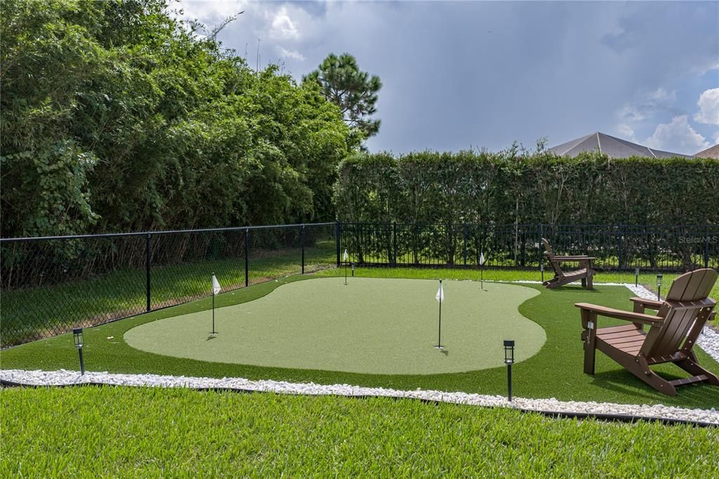 Activo con contrato: $812,500 (4 camas, 3 baños, 2796 Pies cuadrados)