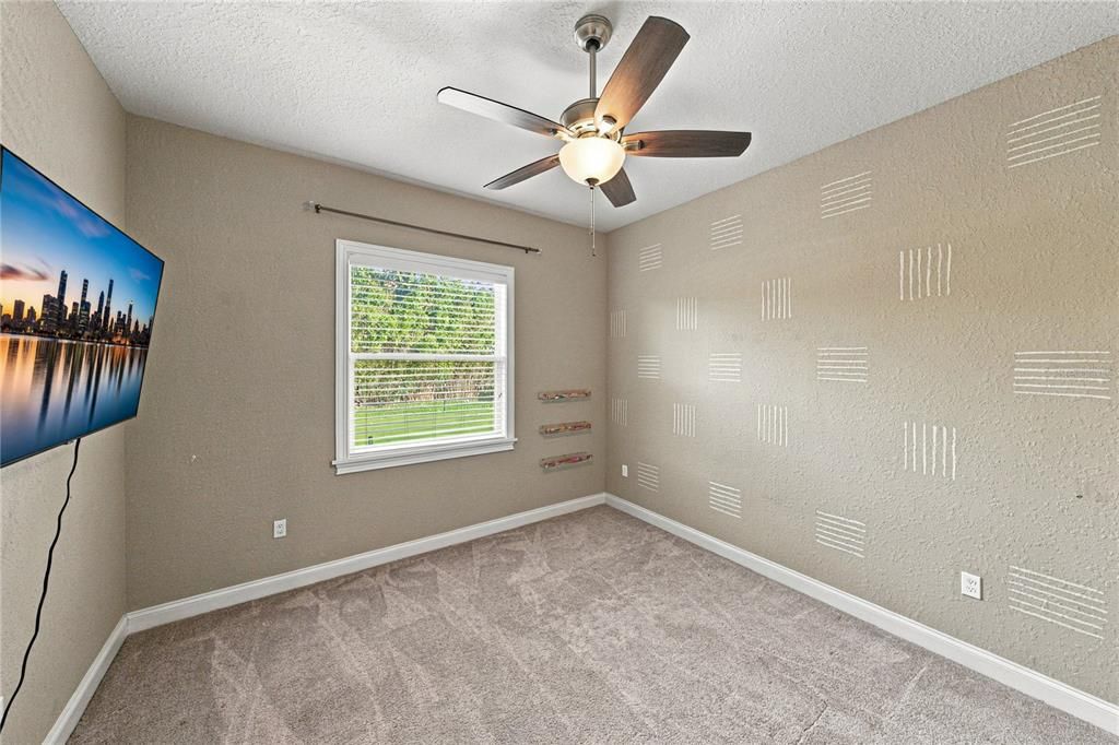 Activo con contrato: $812,500 (4 camas, 3 baños, 2796 Pies cuadrados)
