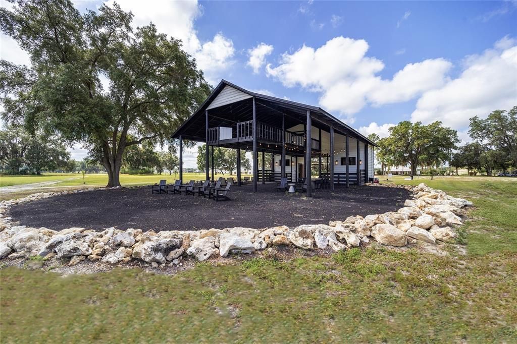 For Sale: $272,500 (1.10 acres)