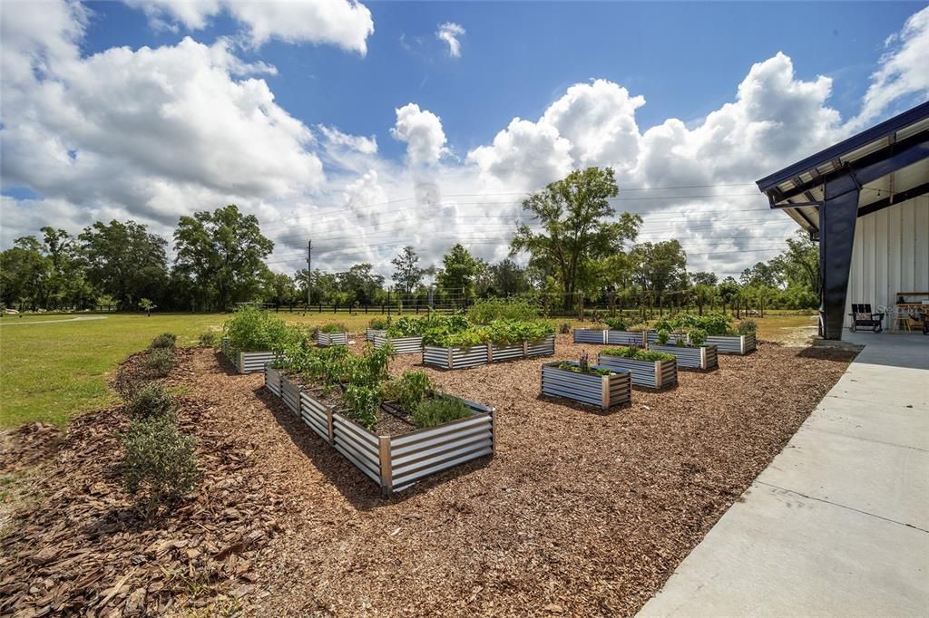 For Sale: $272,500 (1.10 acres)