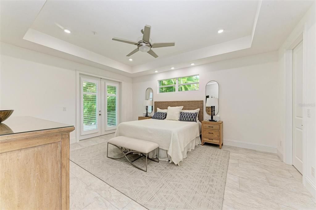 For Rent: $3,300 (3 beds, 2 baths, 2562 Square Feet)