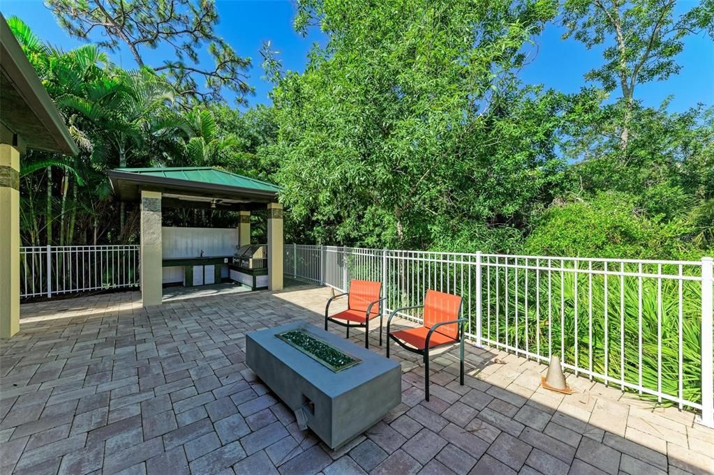 For Rent: $3,300 (3 beds, 2 baths, 2562 Square Feet)