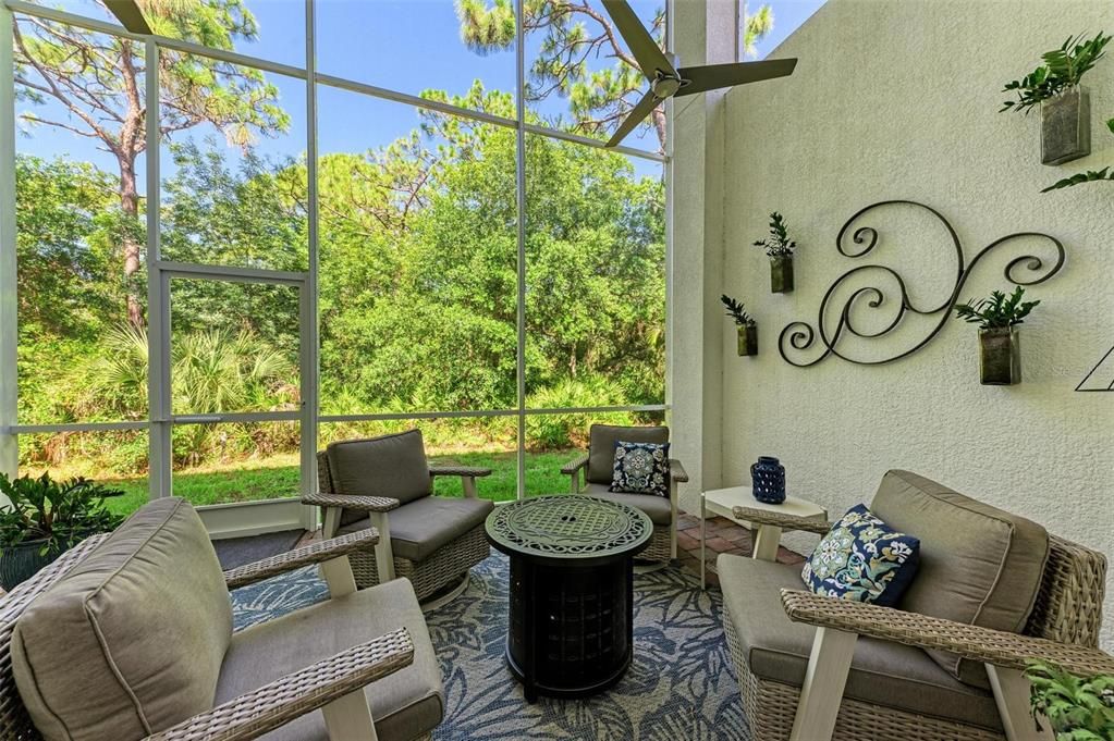 For Rent: $3,300 (3 beds, 2 baths, 2562 Square Feet)