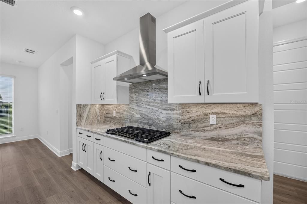 For Sale: $558,355 (3 beds, 3 baths, 2373 Square Feet)