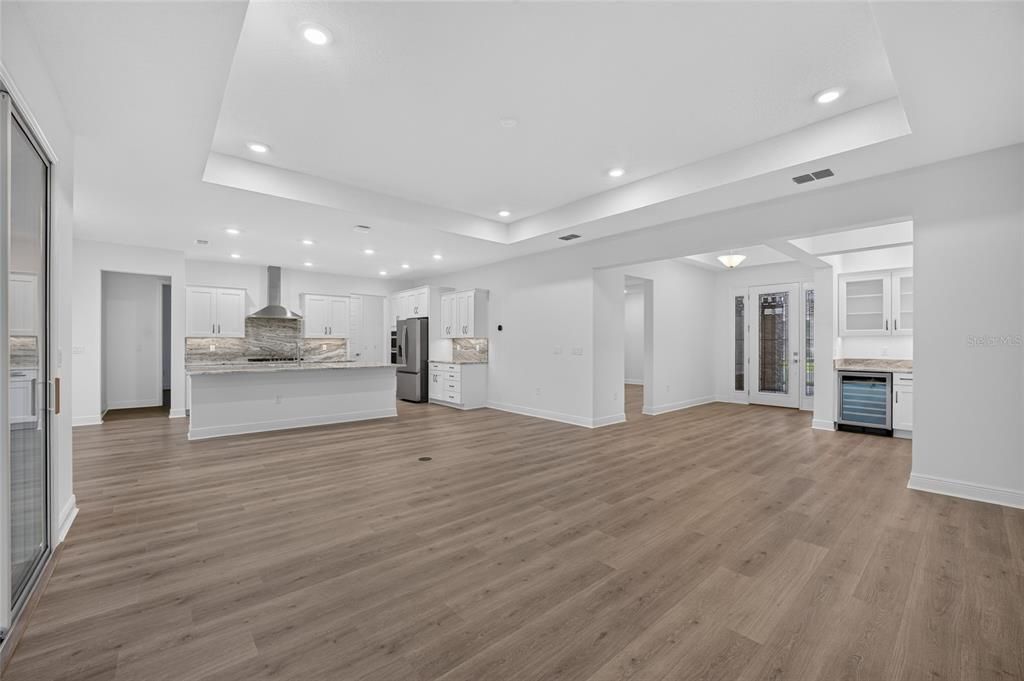 For Sale: $558,355 (3 beds, 3 baths, 2373 Square Feet)