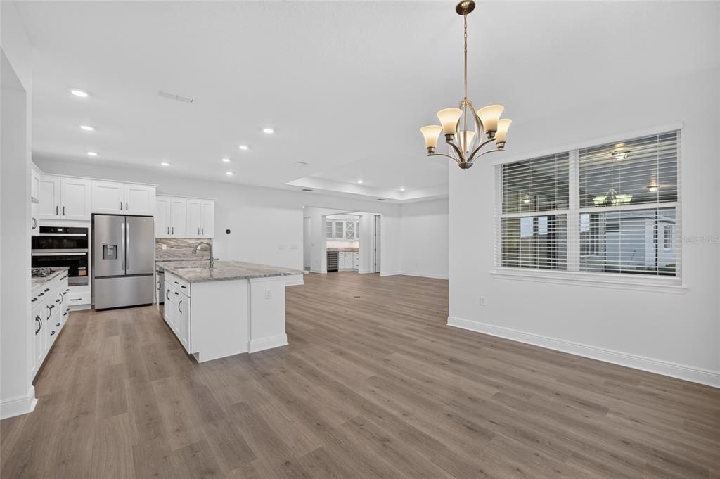 For Sale: $558,355 (3 beds, 3 baths, 2373 Square Feet)