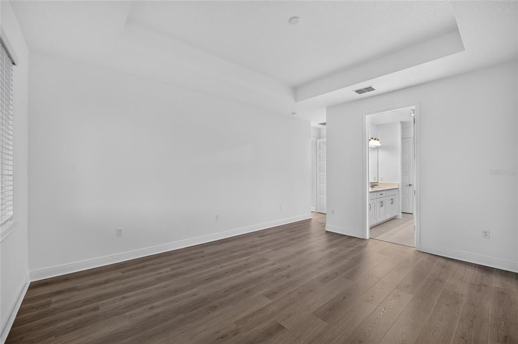 For Sale: $558,355 (3 beds, 3 baths, 2373 Square Feet)