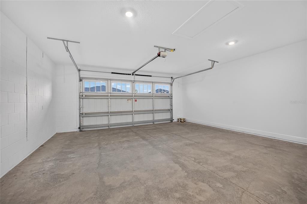 For Sale: $558,355 (3 beds, 3 baths, 2373 Square Feet)