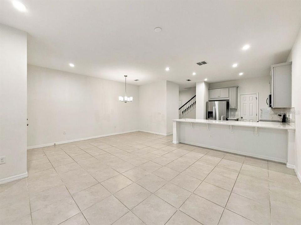 For Sale: $405,000 (3 beds, 2 baths, 1382 Square Feet)