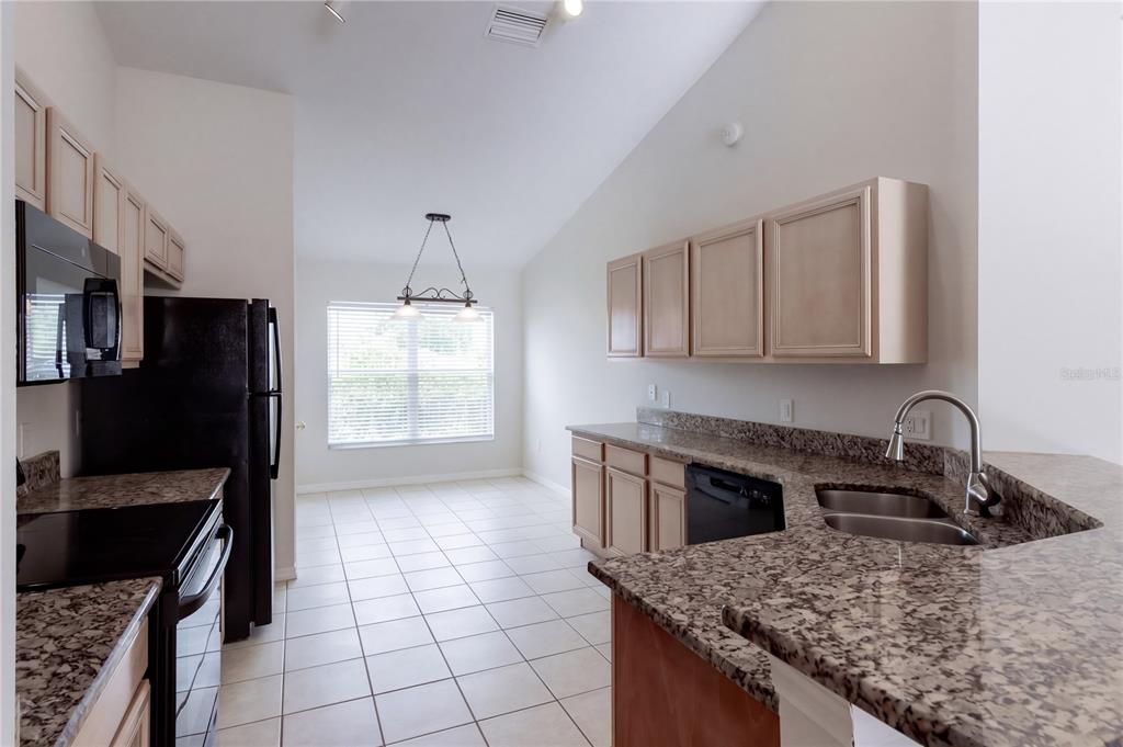 En Venta: $324,900 (4 camas, 2 baños, 1802 Pies cuadrados)