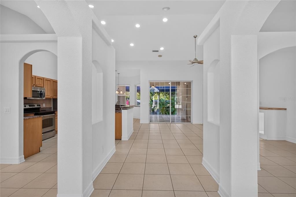 For Sale: $600,000 (4 beds, 3 baths, 2177 Square Feet)