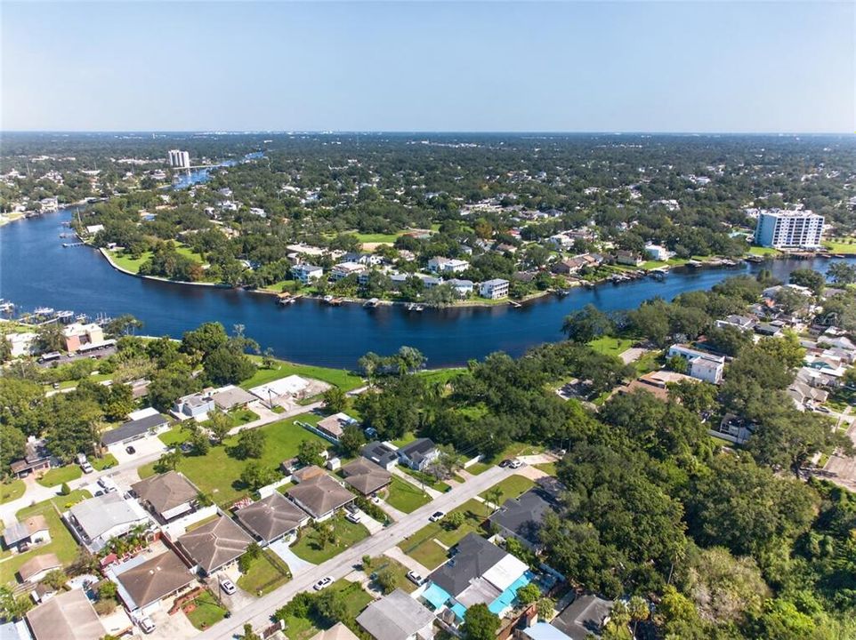 For Sale: $600,000 (4 beds, 3 baths, 2177 Square Feet)