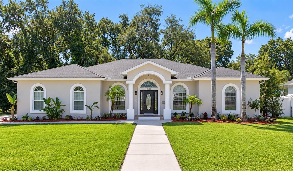 For Sale: $600,000 (4 beds, 3 baths, 2177 Square Feet)