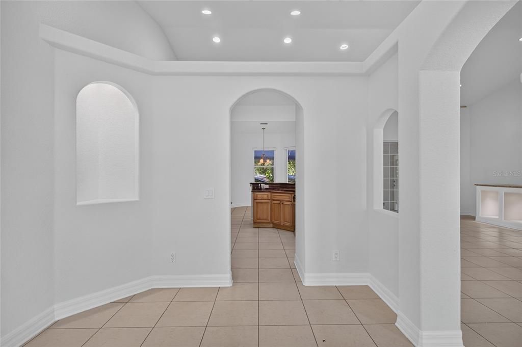For Sale: $600,000 (4 beds, 3 baths, 2177 Square Feet)
