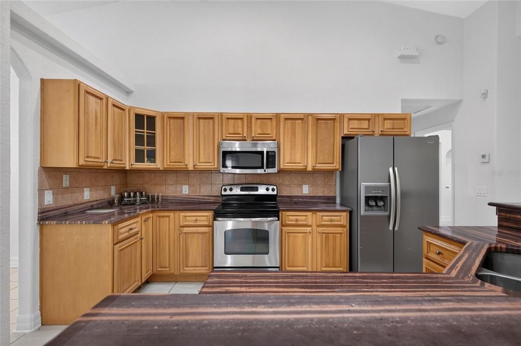For Sale: $600,000 (4 beds, 3 baths, 2177 Square Feet)