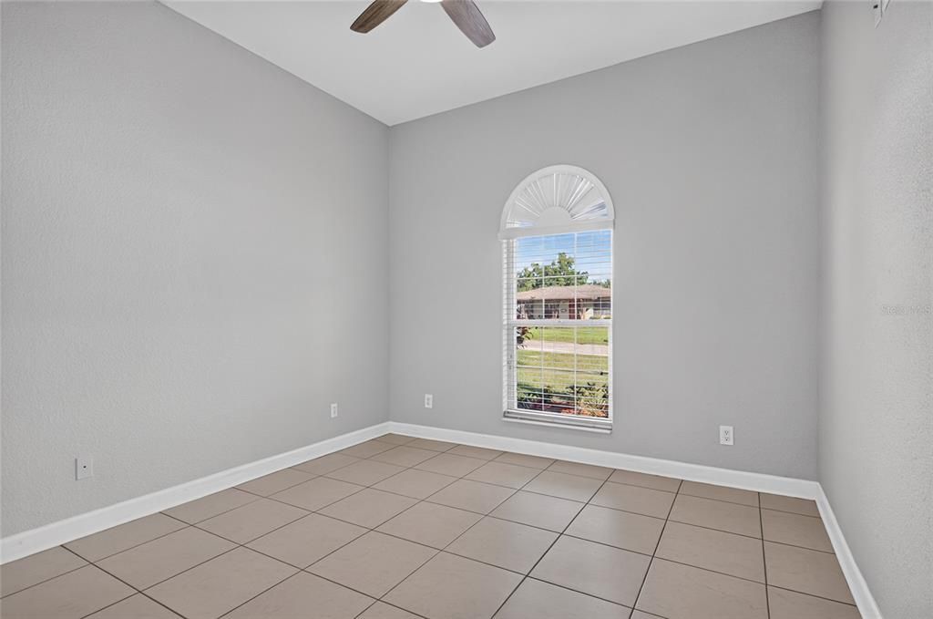 For Sale: $600,000 (4 beds, 3 baths, 2177 Square Feet)