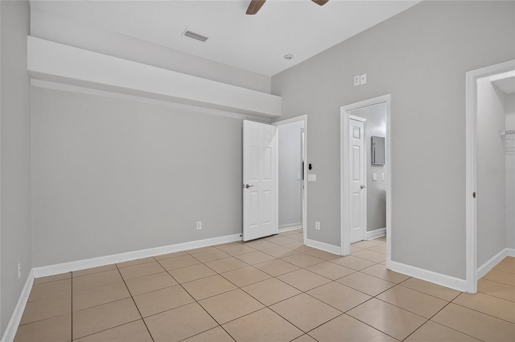 For Sale: $600,000 (4 beds, 3 baths, 2177 Square Feet)