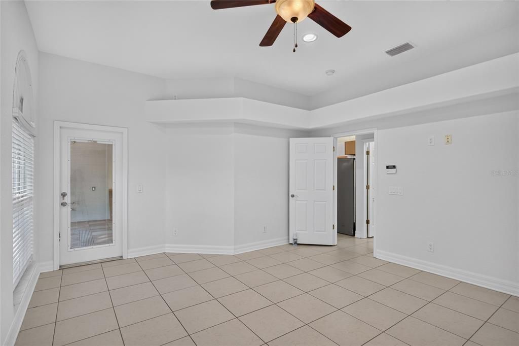 For Sale: $600,000 (4 beds, 3 baths, 2177 Square Feet)