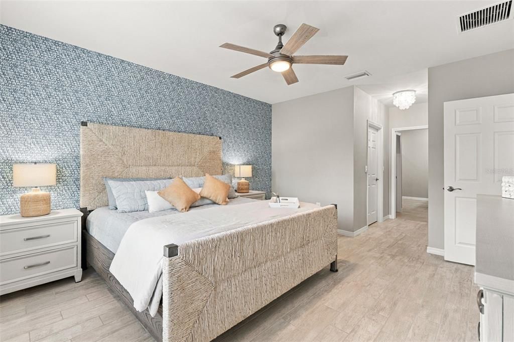 For Sale: $399,000 (3 beds, 2 baths, 1676 Square Feet)