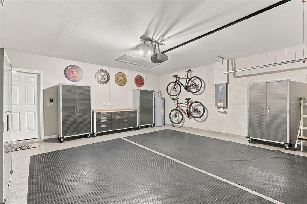 For Sale: $399,000 (3 beds, 2 baths, 1676 Square Feet)