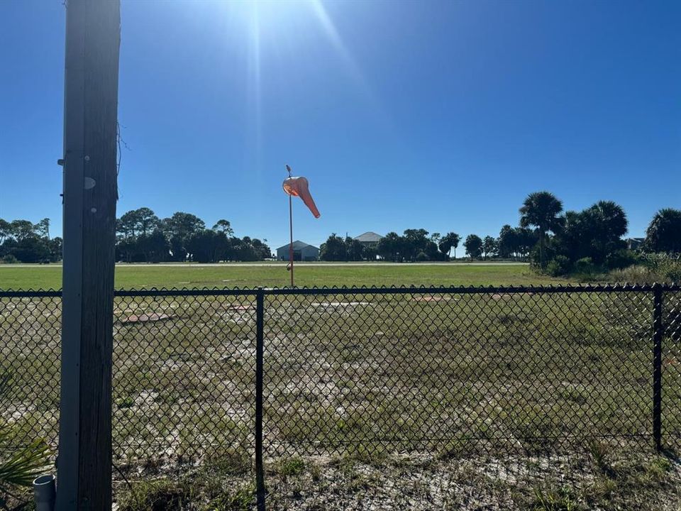 En Venta: $350,000 (5.10 acres)