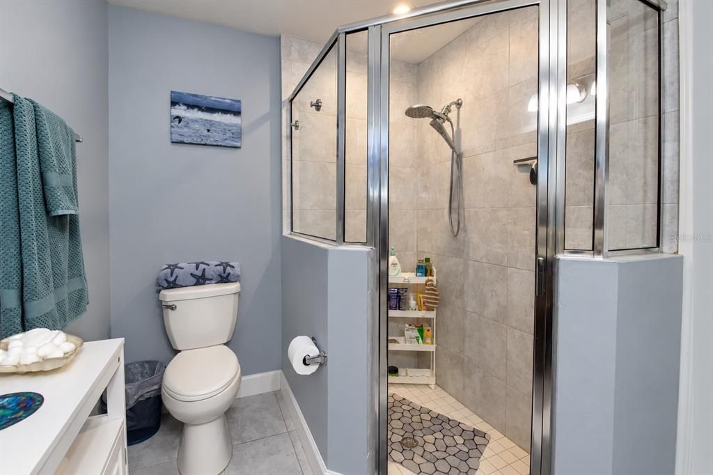 En Venta: $275,000 (3 camas, 2 baños, 1346 Pies cuadrados)
