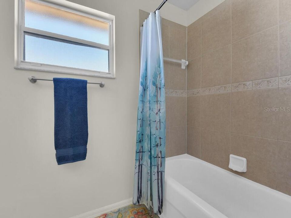 For Sale: $449,000 (6 beds, 0 baths, 2382 Square Feet)