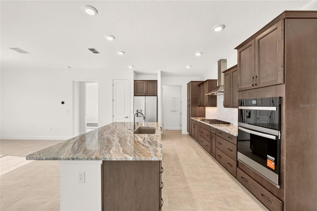 For Sale: $506,005 (3 beds, 3 baths, 2145 Square Feet)