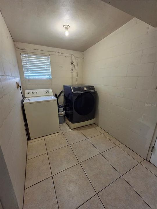 For Rent: $1,550 (2 beds, 1 baths, 1175 Square Feet)