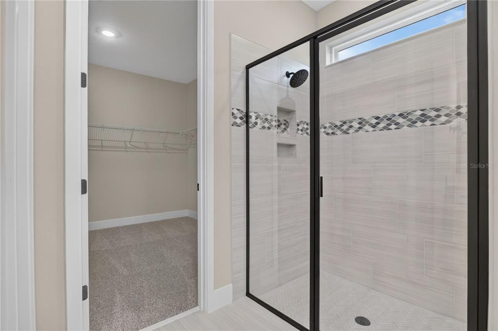 For Rent: $2,500 (4 beds, 3 baths, 2190 Square Feet)