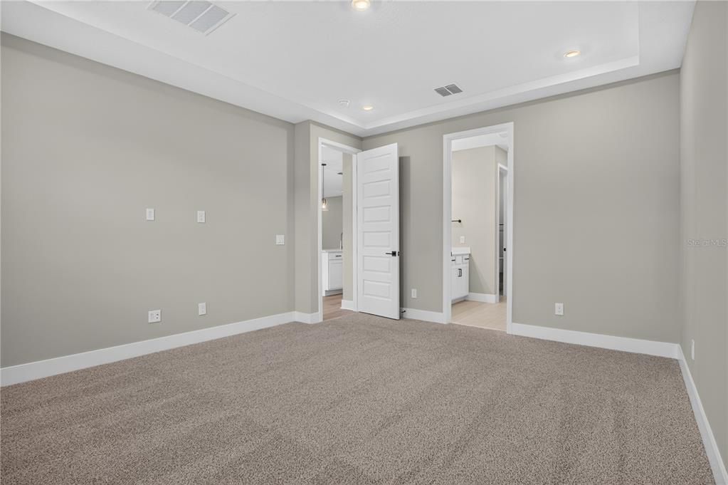 For Rent: $2,500 (4 beds, 3 baths, 2190 Square Feet)