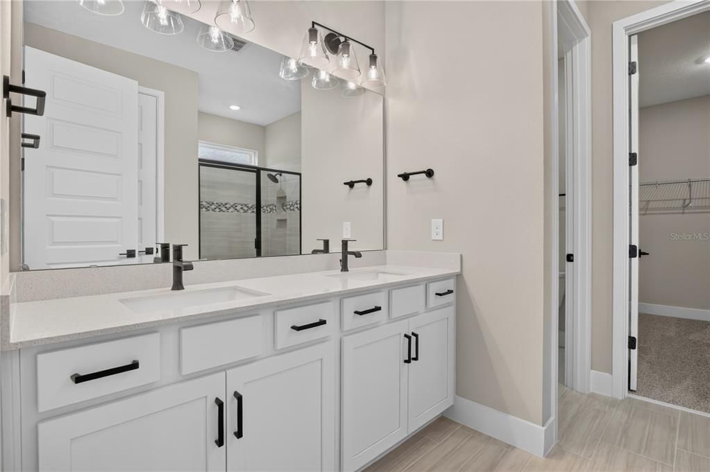 For Rent: $2,500 (4 beds, 3 baths, 2190 Square Feet)