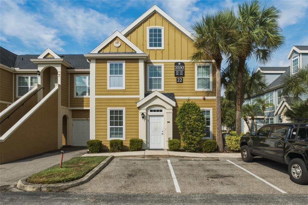 For Sale: $145,000 (1 beds, 1 baths, 848 Square Feet)