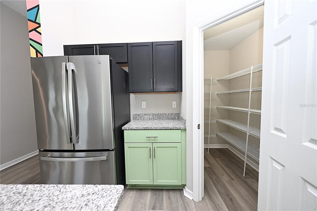 For Rent: $2,495 (4 beds, 2 baths, 1850 Square Feet)