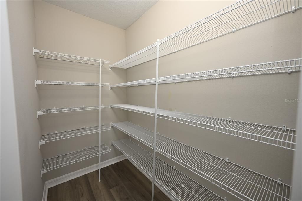 For Rent: $2,495 (4 beds, 2 baths, 1850 Square Feet)