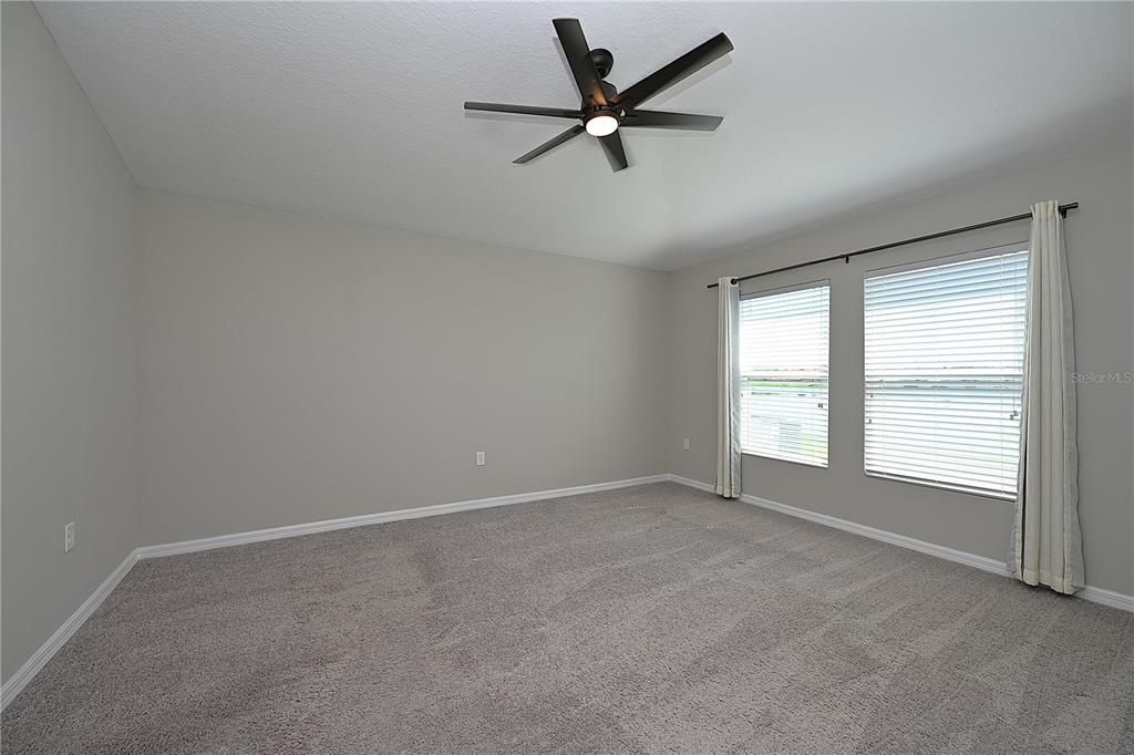 For Rent: $2,495 (4 beds, 2 baths, 1850 Square Feet)