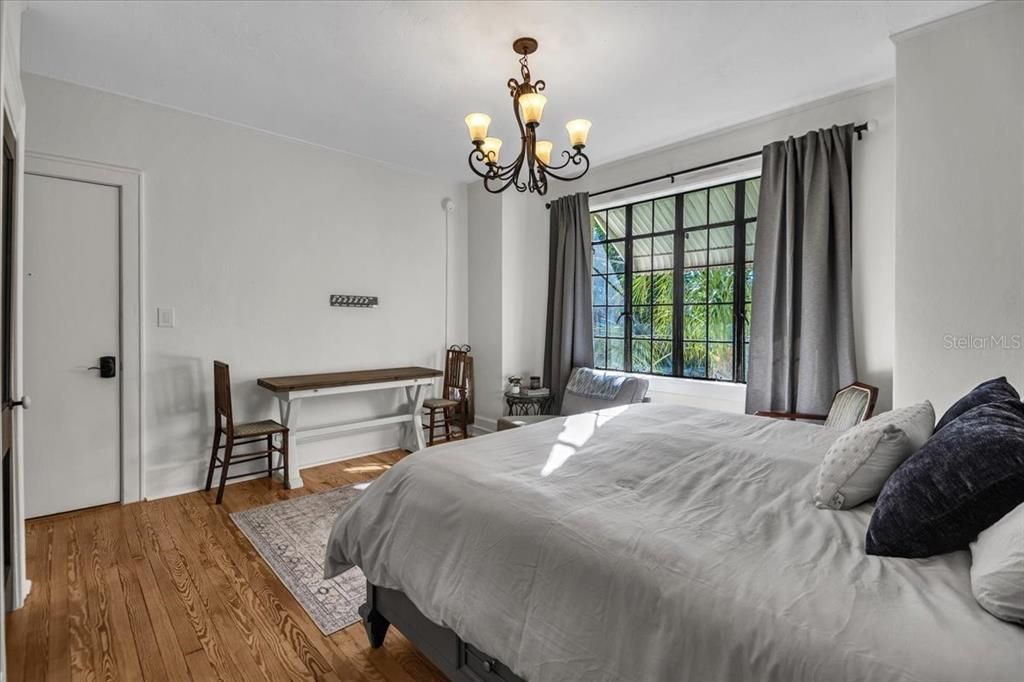 For Sale: $170,000 (0 beds, 1 baths, 364 Square Feet)