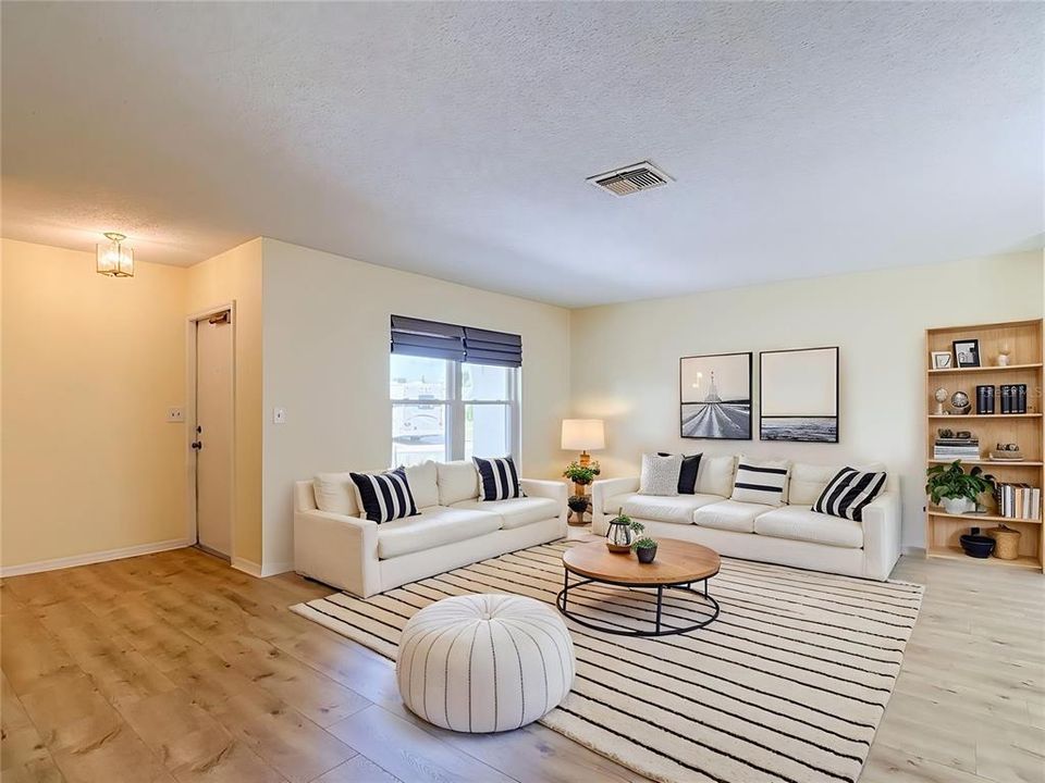 En Venta: $255,000 (2 camas, 2 baños, 1516 Pies cuadrados)