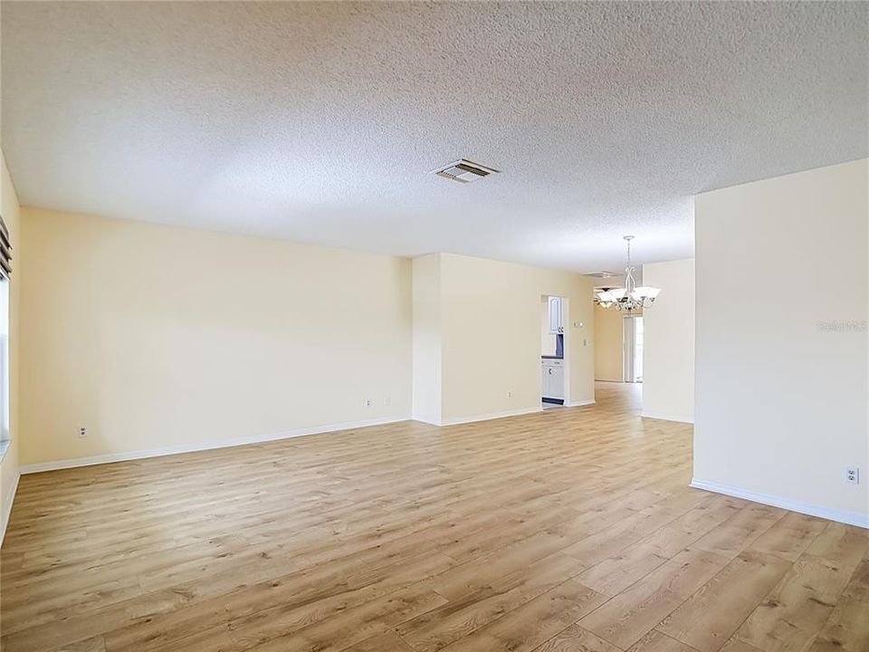 En Venta: $255,000 (2 camas, 2 baños, 1516 Pies cuadrados)