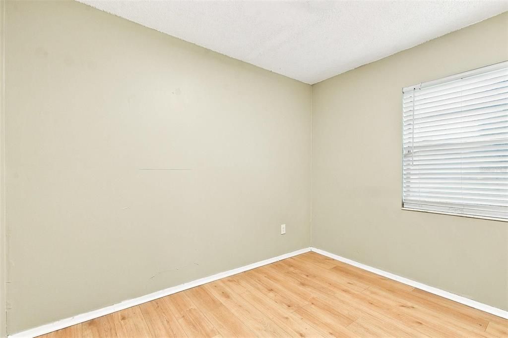 В аренду: $1,775 (3 спален, 2 ванн, 1044 Квадратных фут)